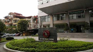 Đại học Ngoại thương: Chuyện “con sâu” đấu đá