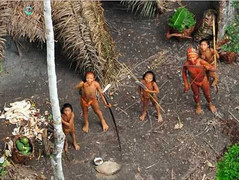 Bí ẩn bộ lạc mông muội, nhưng biết trước sóng thần