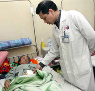 Vòng tránh thai ‘đi lạc’ lên ổ bụng