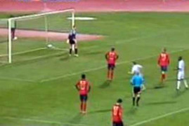 Siêu phẩm làm bàn chỉ có trong truyện tranh