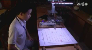 Sinh viên Bách Khoa chế tạo robot chơi cờ tướng