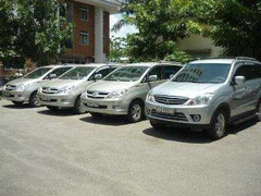 Thuê xe tự lái Tết: Đủ chiêu trò 'chặt chém' khách