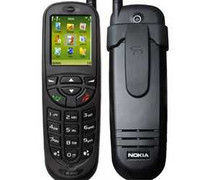 'Dế' bộ đàm pin 15 ngày giá dưới 1 triệu đồng