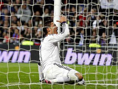 Ronaldo, Messi cùng nhạt, Real thủ hòa Barca
