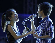 Tiếp sóng công bố kết quả Vietnam Idol 2012