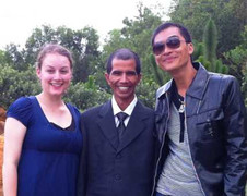 Khương Ngọc ‘gạ gẫm’ tu sĩ giống Tổng thống Obama