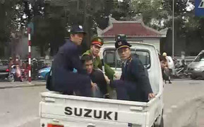 Mang kiếm đi đòi nợ thuê, đụng độ đặc nhiệm 141