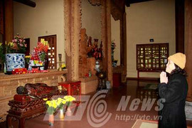 Nước mắt cô giáo viết nhật ký bằng thơ trong tù