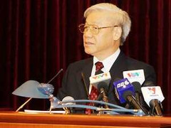 Không có liều thuốc mạnh, suy thoái càng ghê gớm