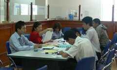 Truy tìm lỗ hổng 'ngồi trên trời' soạn luật ở Việt Nam