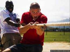 Chơi kéo co, hai học sinh bị mất ngón tay