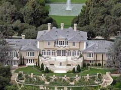 Nhà triệu đô lên cơn sốt