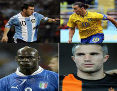 Siêu kinh điển: Messi-Ibra, Balotelli-Van Persie