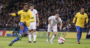 Tuyển Anh cần Ferdinand, mơ ngày Wilshere trưởng thành