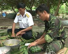 Ngày tết và nét đẹp của những hy sinh thầm lặng
