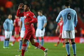 Thua sốc, Man City dâng ngôi vương cho MU