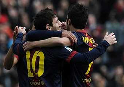 Barca thắng như đi dạo, Messi nối dài kỷ lục