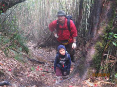 Cậu bé 6 tuổi chinh phục Fansipan