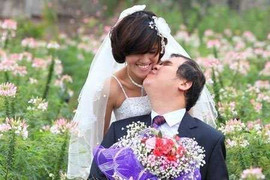 Cổ tích tình yêu của nữ thạc sĩ và chàng khiếm thị