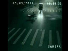 'Lực lượng siêu nhiên' xuất hiện cứu người giữa đêm