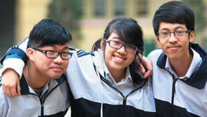 Teen Hà Nội làm ra điện từ củ khoai tây