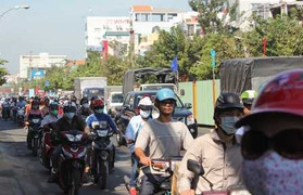 Người Sài Gòn bở hơi tai ngày đầu đi làm