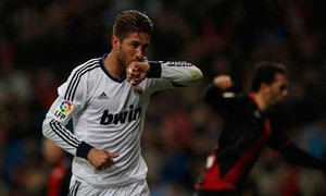 Học trò Mourinho lập kỷ lục lĩnh thẻ đỏ