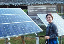 Nữ sinh Ê đê xinh đẹp 'chuyên gia' săn học bổng