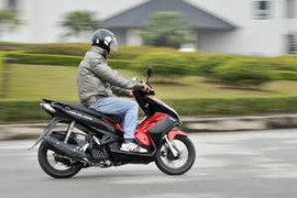 ‘Chơi’ công nghệ, Honda Air Blade mới có ngốn xăng?