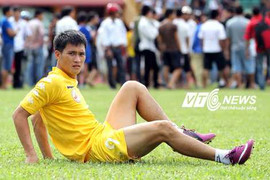 Chi nửa tỉ, SLNA mượn được Công Vinh?