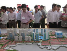 ‘Doanh nghiệp địa ốc đừng hy vọng tăng giá’