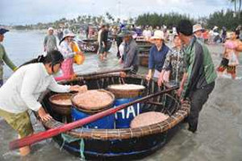 Ảnh ngư dân trúng đậm 'lộc biển' đầu năm