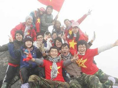 Sinh viên vi vu leo đỉnh Fansipan, Lũng Cú