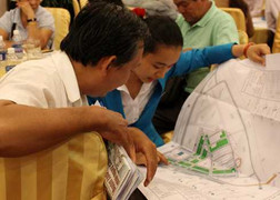 Môi giới nhà đất đổ xô kiếm việc mới