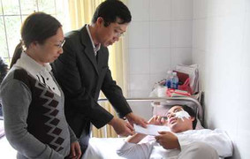 Câu trộm điện, dùng dao tấn công nhân viên điện lực