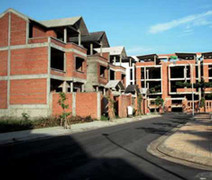 Có thật DN địa ốc lỗ, cần phải cứu?