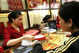 Vàng, chứng khoán lặp lại 'ngày thứ ba đen tối'