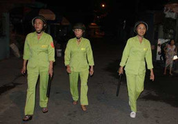 Những bóng hồng làm