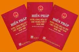 Không có Quân đội đứng ngoài chính trị