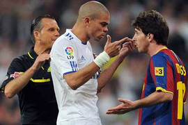 Sao Real và Barca: Ai diễn kịch giỏi hơn?