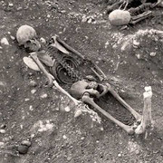 Phát hiện 3 bộ hài cốt dưới phòng tập thể hình