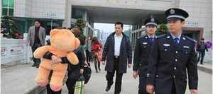 Giải cứu 5 thiếu nữ bị giam tại TQ