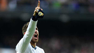 Ronaldo dự bị, Real tiếp tục quật ngã Barca