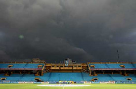 Khai màn V-League: Sau cơn bão, trời có còn giông?