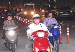 Xe lắp còi to, đèn quá sáng bị phạt 3 triệu đồng