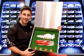 Messi lả lơi mời gọi Rooney và Bale tới Barca