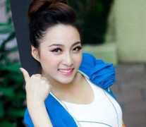 Mát mắt á khôi xinh đẹp chê làm 'hotgirl'