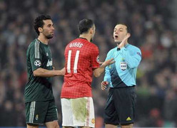 Báo thân Real bịa đặt trắng trợn vụ hung thần MU?