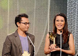 Đinh Y Nhung: Giải thưởng bù đắp nỗi đau mất con