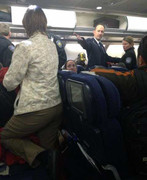 Thiếu nữ 17 tuổi sinh con ở độ cao 12.000m